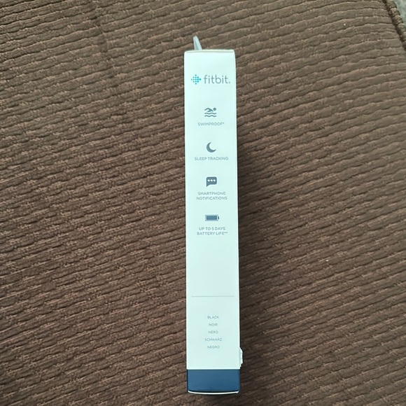 Fitbit Black Smartwatch Sleek Design Essential Tracking - Picture 6 of 7